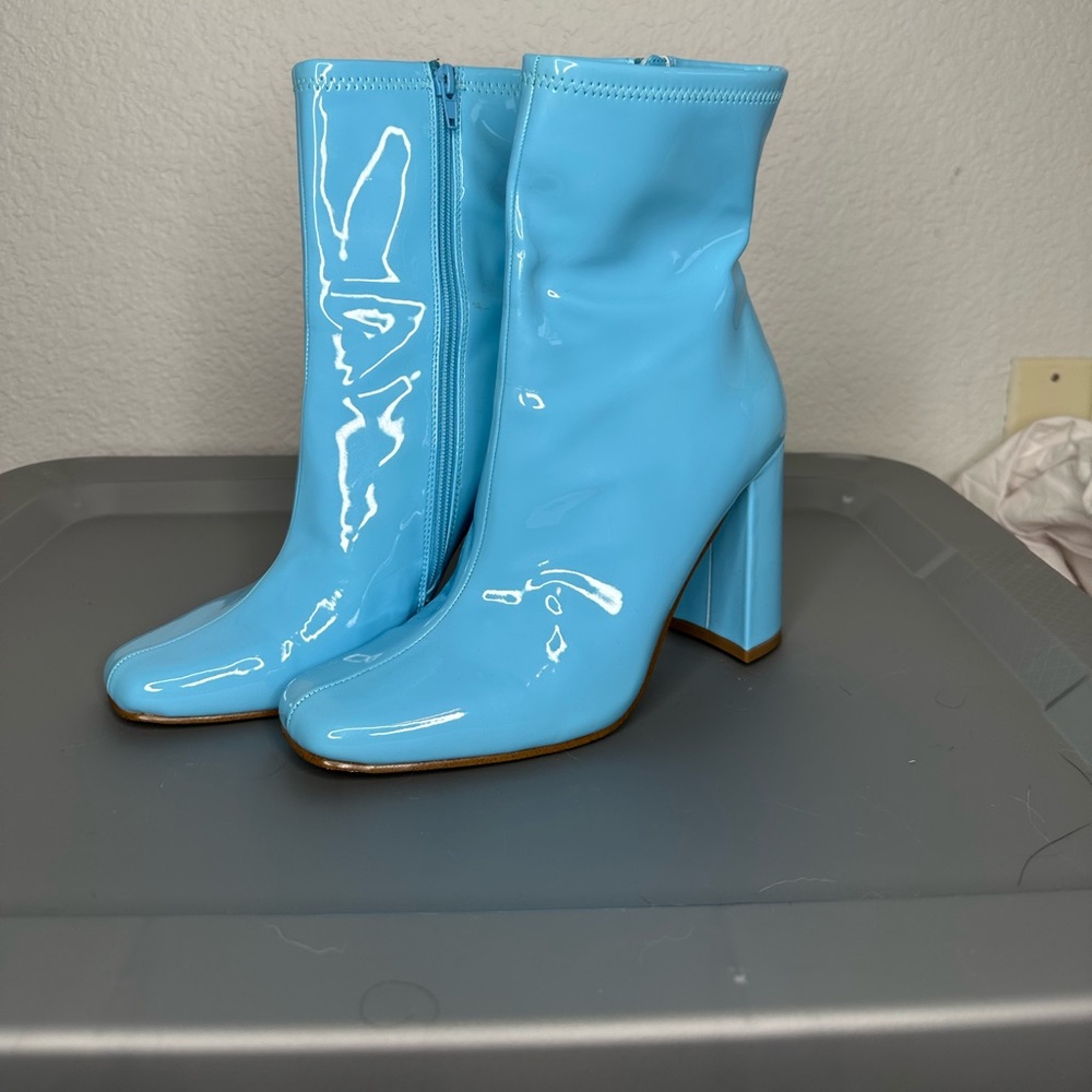 Steve Madden lynden booties blue